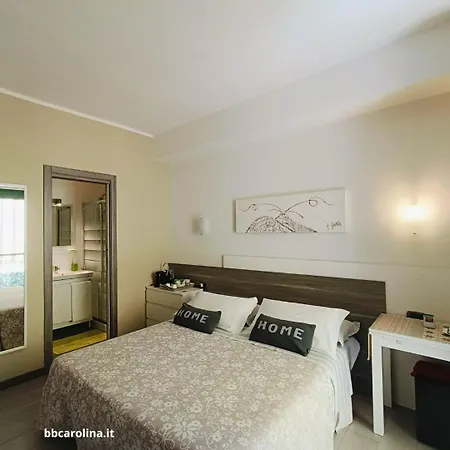 Bed & Breakfast Carolina Napoli-vomero 3*