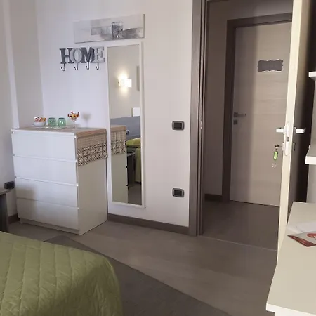 Carolina Napoli-vomero