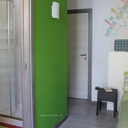 Carolina Napoli-vomero