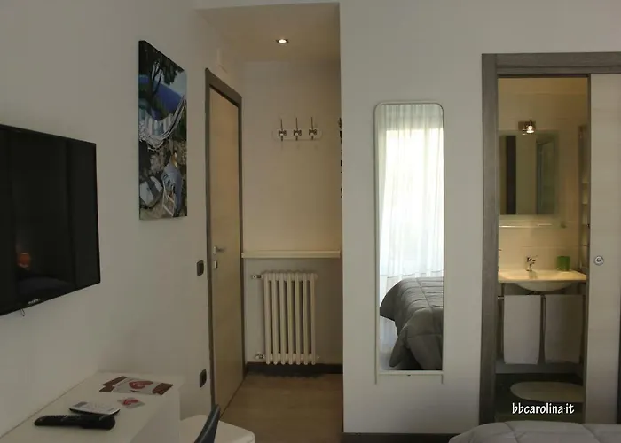 Carolina Napoli-vomero Bed & Breakfast Napoli